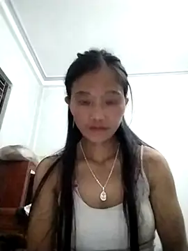 Snapshot of abigail-00 chatting on 10/29/25, 01:13 abigail-00 online show from 10/29/25, 01:13