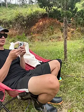 helen-my online show from 10/26/25, 08:31