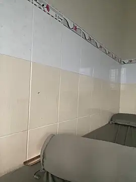 Linh247380 online show from 10/10/25, 03:38