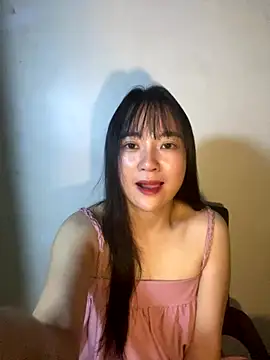 Snapshot of Be_xinh chatting on 10/08/25, 03:53 Be xinh online show from 10/08/25, 03:53