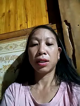 Snapshot of vtmbae chatting on 10/11/25, 09:46 vtmbae online show from 10/11/25, 09:46