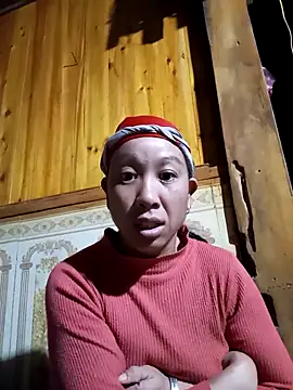 Snapshot of vtmbae chatting on 10/24/25, 09:44 vtmbae online show from 10/24/25, 09:44