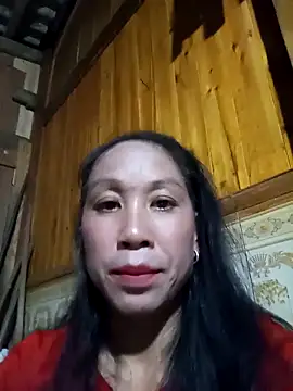 Snapshot of vtmbae chatting on 10/29/25, 02:19 vtmbae online show from 10/29/25, 02:19