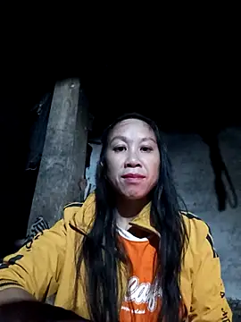 Snapshot of vtmbae chatting on 10/31/25, 08:43 vtmbae online show from 10/31/25, 08:43