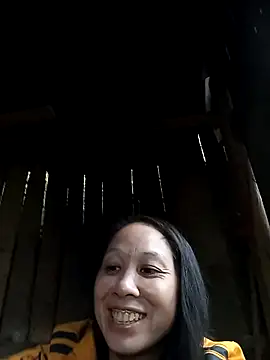 Snapshot of vtmbae chatting on 11/02/25, 01:08 vtmbae online show from 11/02/25, 01:08