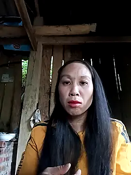 Snapshot of vtmbae chatting on 11/05/25, 01:05 vtmbae online show from 11/05/25, 01:05