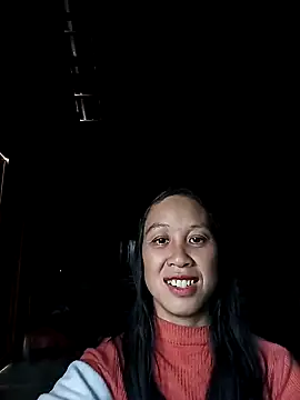 Snapshot of vtmbae chatting on 11/08/25, 08:03 vtmbae online show from 11/08/25, 08:03