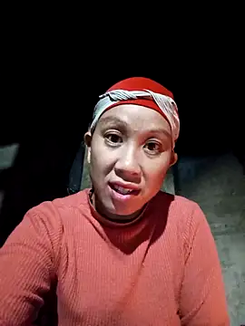 Snapshot of vtmbae chatting on 11/08/25, 09:46 vtmbae online show from 11/08/25, 09:46