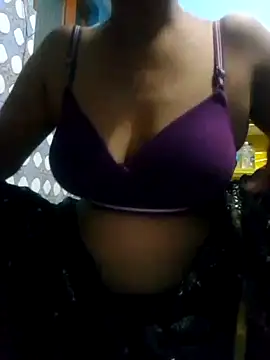 PAYAL HOTTY online show from 10/11/25, 08:46