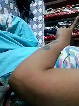 PAYAL HOTTY online show from 10/15/25, 09:48