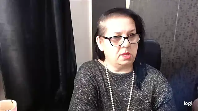 MissSanjanne online show from 10/17/25, 02:15