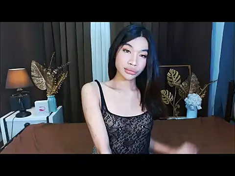 Catthanya bbc online show from 10/28/25, 11:03