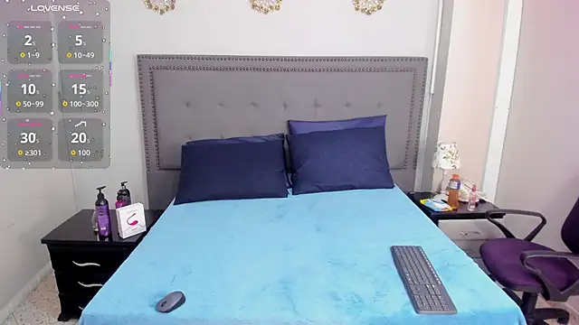 Vhaleria Vega online show from 09/23/25, 01:14