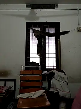 Snapshot of malludreamer chatting on 10/05/25, 11:41 malludreamer online show from 10/05/25, 11:41