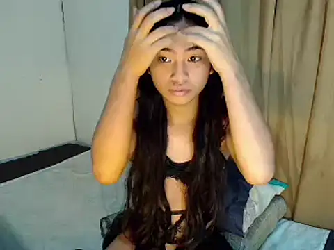 Snapshot of Ts_ecaxxx chatting on 10/27/25, 06:23 Ts ecaxxx online show from 10/27/25, 06:23