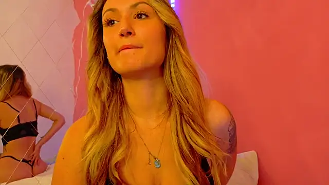 Anaayss  online show from 10/10/25, 05:28