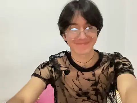 Snapshot of Matti_Mendez_ chatting on 10/09/25, 05:11 Matti Mendez  online show from 10/09/25, 05:11