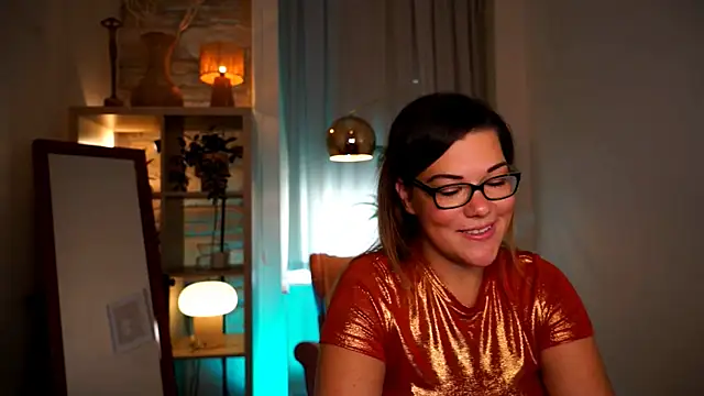 mrs fllowerr online show from 10/02/25, 02:24