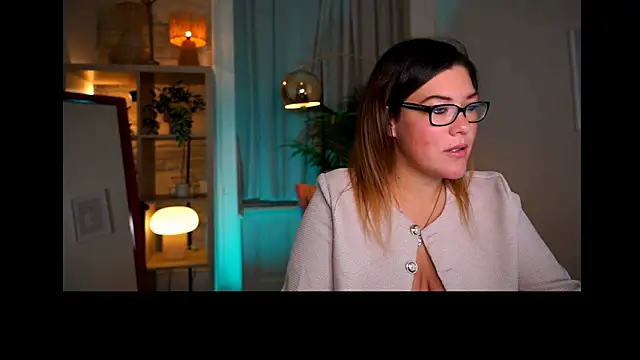 mrs fllowerr online show from 10/27/25, 04:00