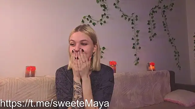 KelleDomin online show from 11/04/25, 07:02