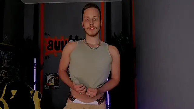 LeoMooree online show from 09/27/25, 12:48