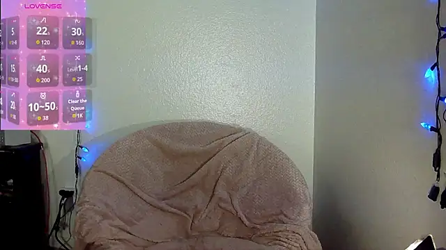 Snapshot of tokyobelle chatting on 11/09/25, 04:22 tokyobelle online show from 11/09/25, 04:22