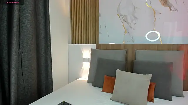 cristal priincess online show from 11/05/25, 03:23