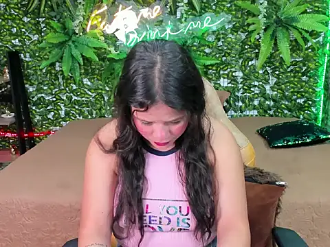 Snapshot of SofiaaBigBoobs chatting on 10/15/25, 12:27 SofiaaBigBoobs online show from 10/15/25, 12:27