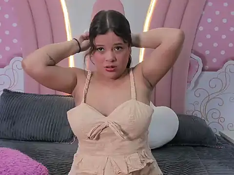 Snapshot of SofiaaBigBoobs chatting on 11/05/25, 12:16 SofiaaBigBoobs online show from 11/05/25, 12:16