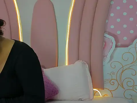 Snapshot of SofiaaBigBoobs chatting on 11/14/25, 12:04 SofiaaBigBoobs online show from 11/14/25, 12:04