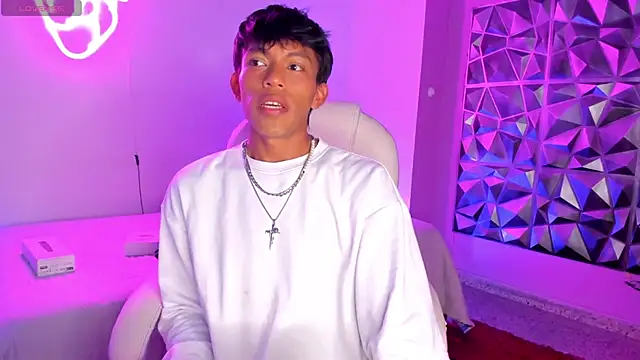 Santti  online show from 11/18/25, 09:41