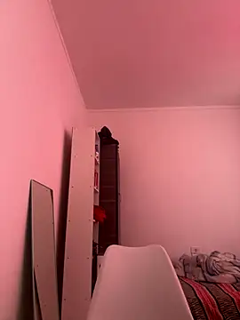 KarenG2025 online show from 10/12/25, 02:49