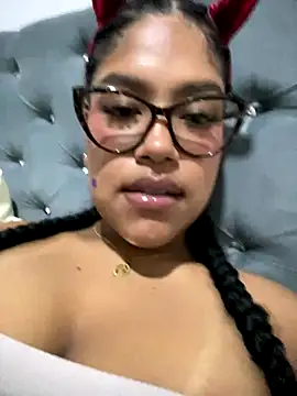 miiabrown18 online show from 11/03/25, 11:59