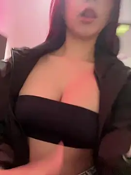 Snapshot of _Kinky69_ chatting on 10/23/25, 08:40 Kinky69 online show from 10/23/25, 08:40