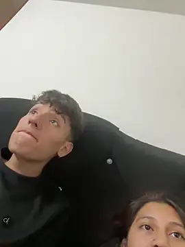 Snapshot of _Kinky69_ chatting on 11/12/25, 09:58 Kinky69 online show from 11/12/25, 09:58