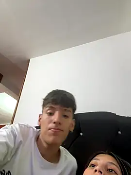 Snapshot of _Kinky69_ chatting on 11/13/25, 09:03 Kinky69 online show from 11/13/25, 09:03