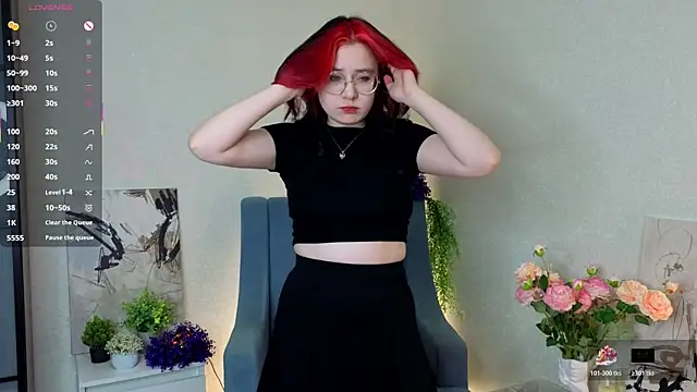 Snapshot of NyamNyamNyammm chatting on 10/24/25, 02:02 NyamNyamNyammm online show from 10/24/25, 02:02