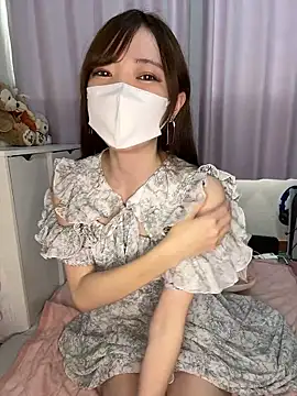 Moe v v online show from 10/19/25, 02:01