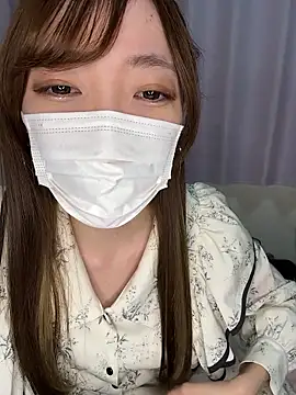 Moe v v online show from 11/08/25, 06:35