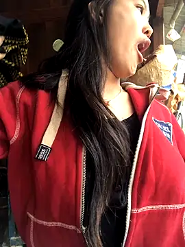 Snapshot of Mai_lovely chatting on 11/02/25, 02:36 Mai lovely online show from 11/02/25, 02:36