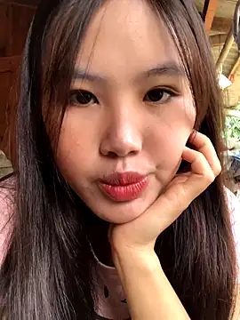 Snapshot of Mai_lovely chatting on 11/16/25, 02:06 Mai lovely online show from 11/16/25, 02:06