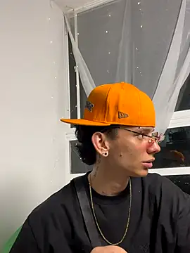 Skinny batman online show from 10/26/25, 03:34