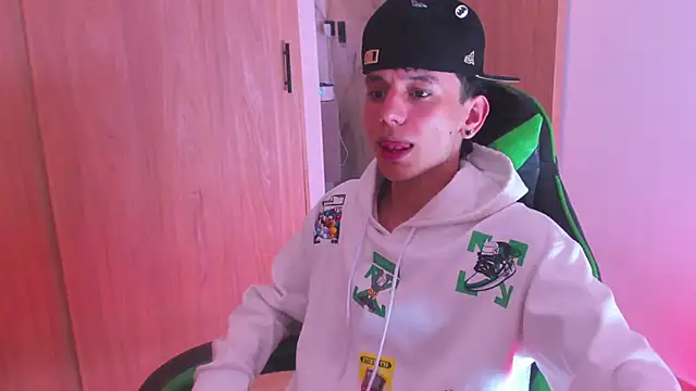 Skinny batman online show from 11/19/25, 12:10