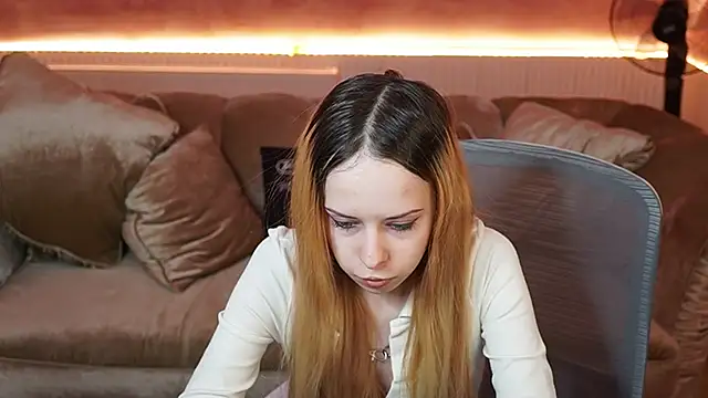 Luchi Sun online show from 11/21/25, 11:20