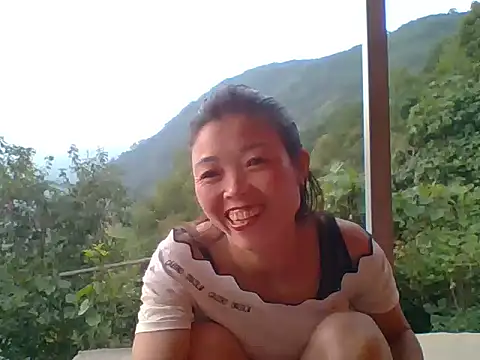 Snapshot of Jane_volv chatting on 10/12/25, 10:36 Jane volv online show from 10/12/25, 10:36