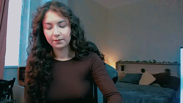 Snapshot of raviolly046 chatting on 10/25/25, 10:23 raviolly046 online show from 10/25/25, 10:23