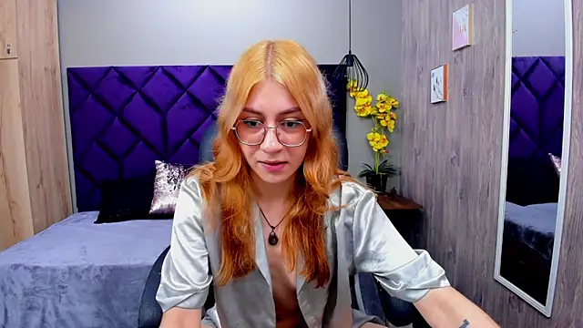 ChloeCampbell03 online show from 11/04/25, 12:48