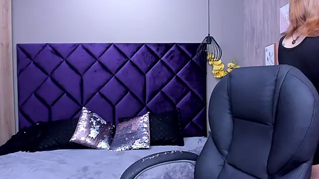 ChloeCampbell03 online show from 11/05/25, 12:49