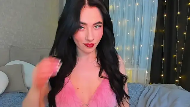 Milla Moore online show from 11/12/25, 04:18