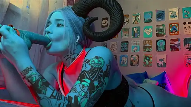 Xinsea  online show from 10/21/25, 06:14